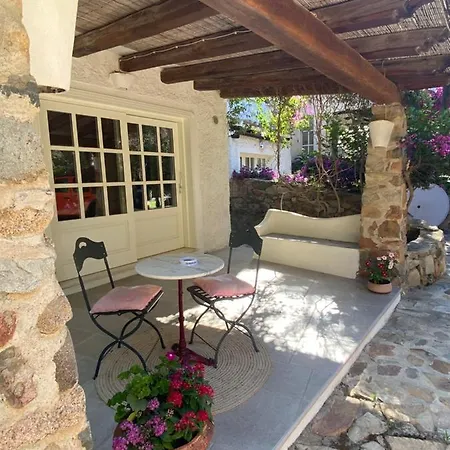 Zinnibiri Pensión 3*